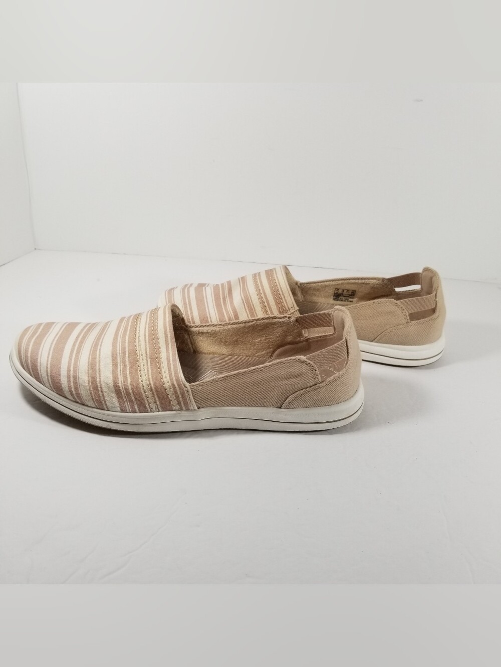 Clarks Cloudsteppers Breeze Step II Slip On Sneakers Women's 10 Taupe Stripe